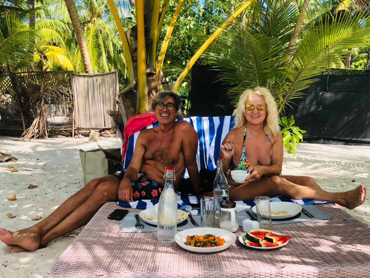 White Tern Maldives Hotel Maamigili Eksteriør billede